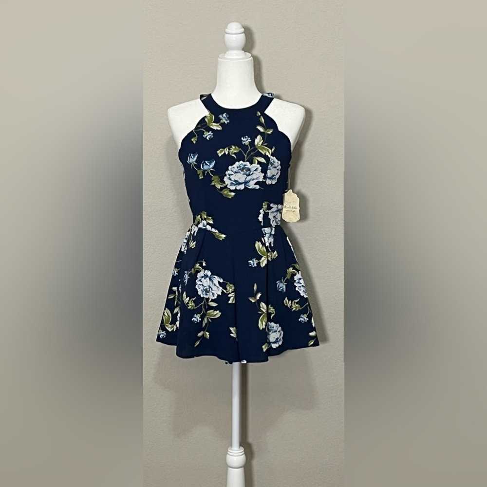 Altar'd State NWT Halter Top Romper with Navy Floral Design Size Medium - Picture 14 of 15